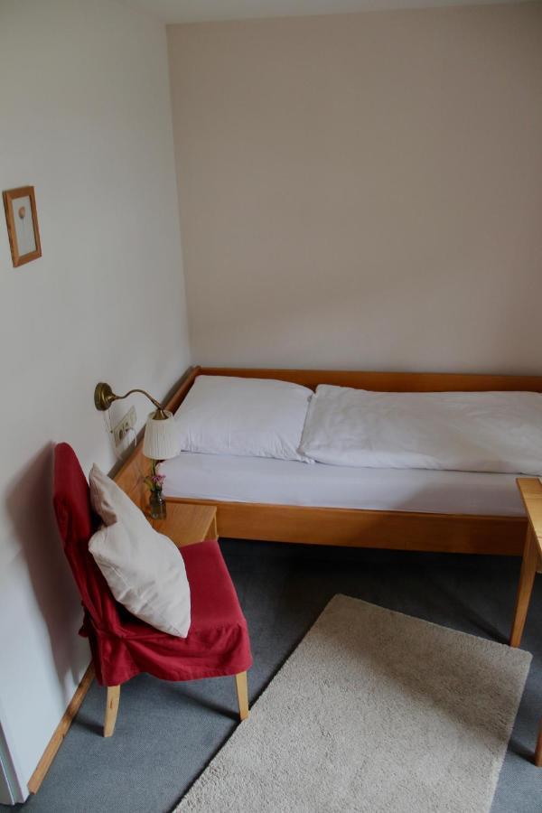 Schildwirtschaft Zum Rothen Ochsen Hotel Laupheim Kültér fotó
