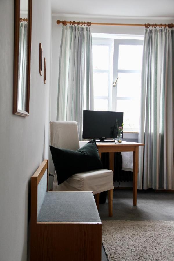 Schildwirtschaft Zum Rothen Ochsen Hotel Laupheim Kültér fotó